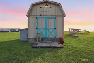 842 Wischkaemper Rd, Victoria, TX 77905 - Photo 13
