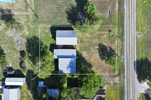 306 Main St, Austwell, TX 77950 - Photo 33