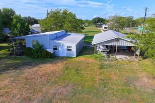 306 Main St, Austwell, TX 77950 - Photo 35