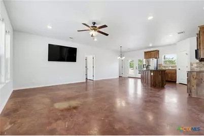 534 County Road 3081, Lampasas, TX 76550 - Photo 7