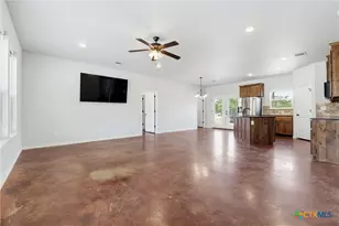 534 County Rd 3081, Lampasas, TX 76550 - Photo 7