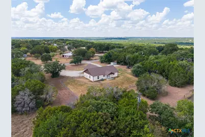 534 County Road 3081, Lampasas, TX 76550 - Photo 35