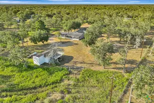 351 Sulphur Estates Rd, Victoria, TX 77905 - Photo 35
