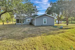 351 Sulphur Estates Rd, Victoria, TX 77905 - Photo 7
