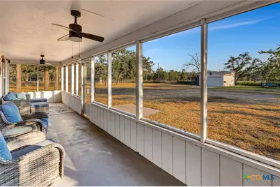 351 Sulphur Estates Rd, Victoria, TX 77905 - Photo 9