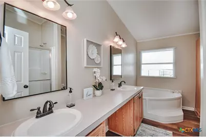 807 E Mesquite Lane, Victoria, TX 77901 - Photo 21