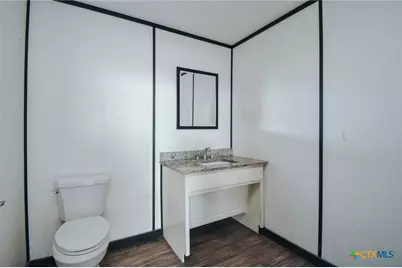 13102 N Navarro, Victoria, TX 77904 - Photo 27