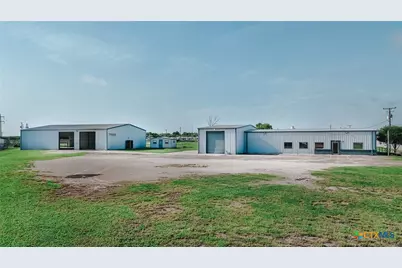13102 N Navarro, Victoria, TX 77904 - Photo 31