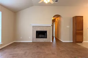 1229 Hilltop Dr, San Marcos, TX 78666 - Photo 5