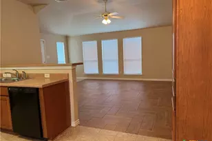 1229 Hilltop Dr, San Marcos, TX 78666 - Photo 3