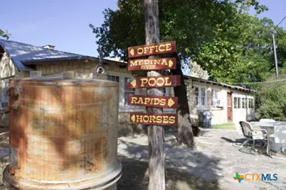 810 Fm 470, Bandera, TX 78003 - Photo 3