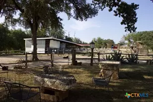 810 Fm 470, Bandera, TX 78003 - Photo 19