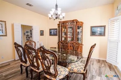303 Woodlands Lane, Victoria, TX 77904 - Photo 11