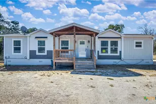 209 Sandy Oaks Dr, Seguin, TX 78155 - Photo 1