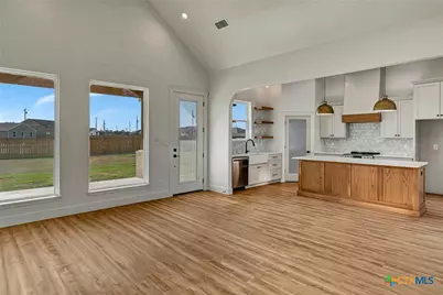 315 Dove Drive, Victoria, TX 77905 - Photo 7