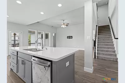 6501 Crockett Cove, Schertz, TX 78108 - Photo 3