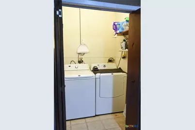 3308 Avondale Street, Victoria, TX 77901 - Photo 11
