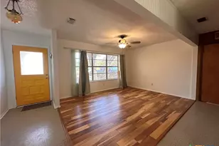 1409 Prospect St, San Marcos, TX 78666 - Photo 3