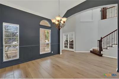 263 Hamburg Avenue, New Braunfels, TX 78132 - Photo 5