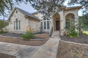 263 Hamburg Ave, New Braunfels, TX 78132 - Photo 3