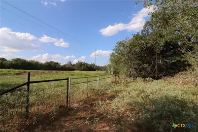 5668 State Highway 97, Floresville, TX 78114 - Photo 3