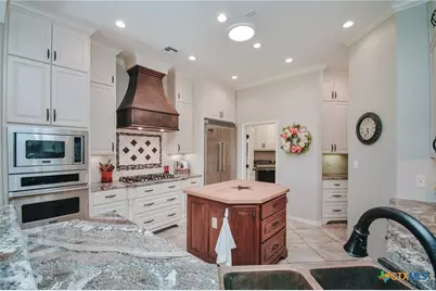 108 Ontario Street, Victoria, TX 77905 - Photo 13