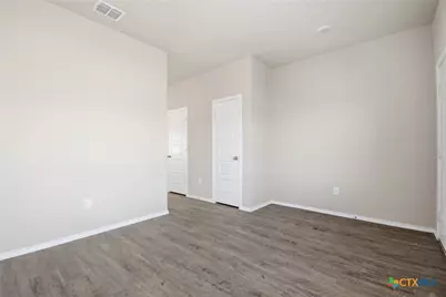 292 Legacy Circle, New Braunfels, TX 78130 - Photo 5