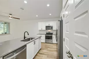 18800 Hogan Cir, Leander, TX 78645 - Photo 11
