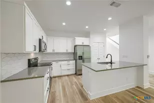 18800 Hogan Cir, Leander, TX 78645 - Photo 13