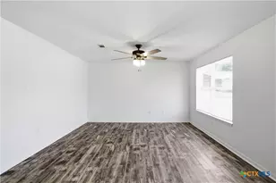 1400 Magnolia St, Belton, TX 76513 - Photo 5