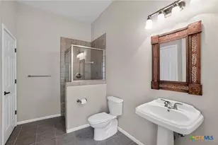 986 High Grove Rd, Cedar Creek, TX 78612 - Photo 19