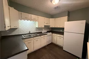 200 Twin Mountain Rd, Wimberley, TX 78676 - Photo 5