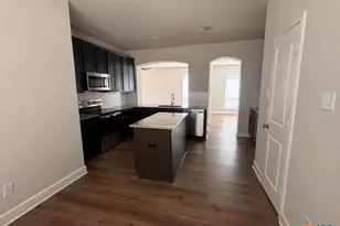 5712 Redfish Ct, Belton, TX 76513 - Photo 11