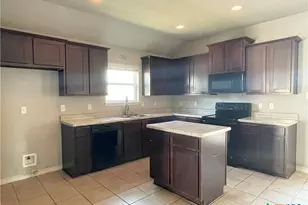 2525 Elk Creek St, Temple, TX 76504 - Photo 9
