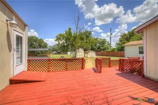 580 E Zipp Rd, New Braunfels, TX 78130 - Photo 43