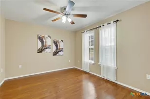 580 E Zipp Rd, New Braunfels, TX 78130 - Photo 35