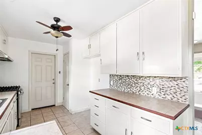 2514 Cardinal Street, Victoria, TX 77901 - Photo 13