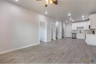 600 Kimbro Street, Taylor, TX 76574 - Photo 7