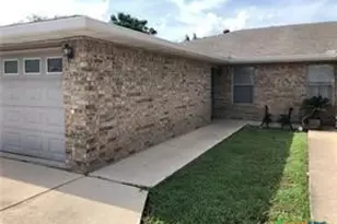 2722 N Heynis, New Braunfels, TX 78130 - Photo 1