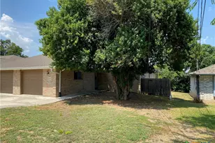 2722 N Heynis, New Braunfels, TX 78130 - Photo 23