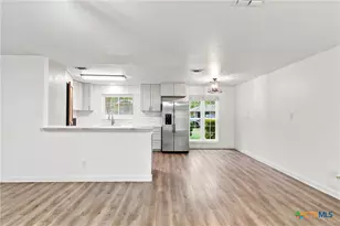 1501 N Wall St, Belton, TX 76513 - Photo 11