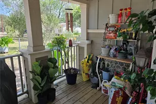 327 Reyna Ln, Seguin, TX 78155 - Photo 23