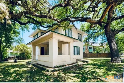 325 North Street, San Marcos, TX 78666 - Photo 1