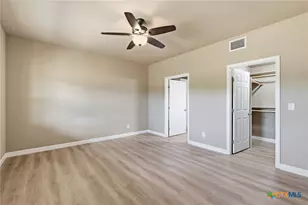 373 Cross Rd, Kingsbury, TX 78638 - Photo 9