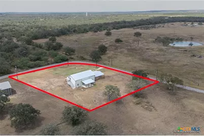 373 Cross Road, Kingsbury, TX 78638 - Photo 23