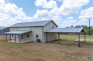 373 Cross Rd, Kingsbury, TX 78638 - Photo 3