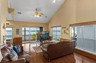 1870 Stagecoach Dr, Canyon Lake, TX 78133 - Photo 15