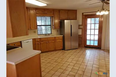 702 Cedar Parkway, Seguin, TX 78155 - Photo 3