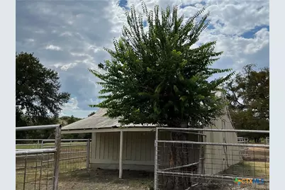 4009 N Highway 183, Lampasas, TX 76550 - Photo 13