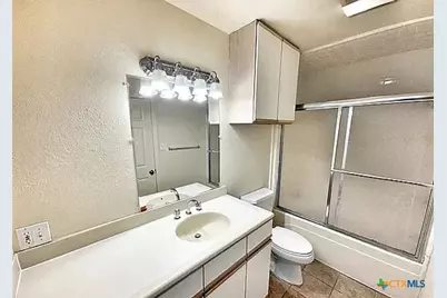 460 Comal Avenue, New Braunfels, TX 78130 - Photo 9